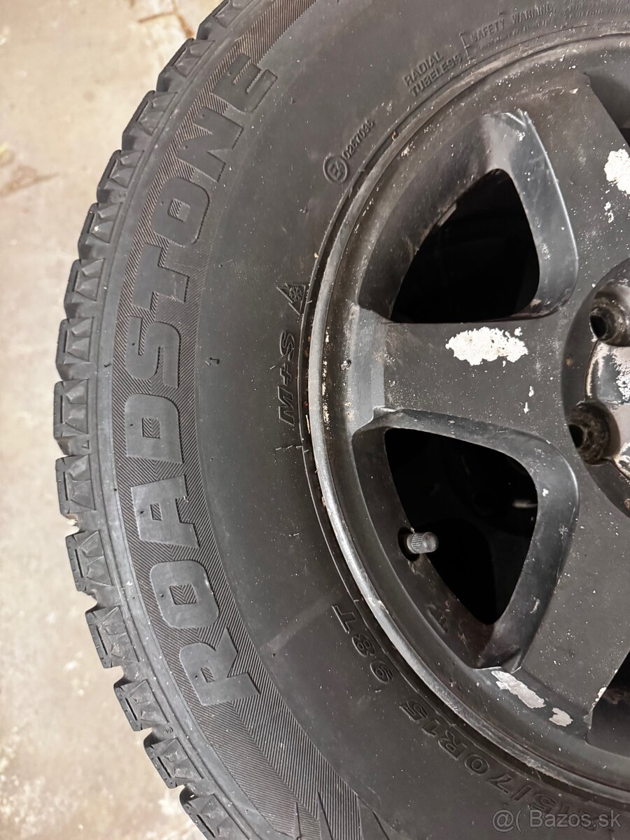 215/70 R15 - 2