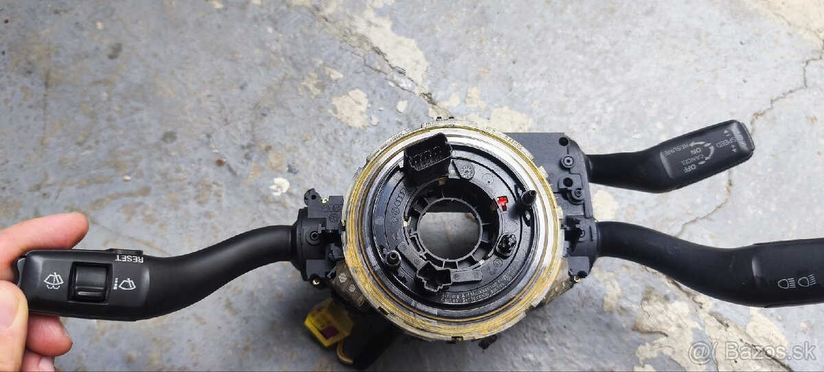 Multifunkčný volant, páčky, podvolantovy krúžok Audi A6 C6 - 2