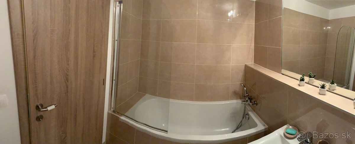 Ponúkame na prenájom 3-izbový byt na najvyššom podlaží v nov - 2
