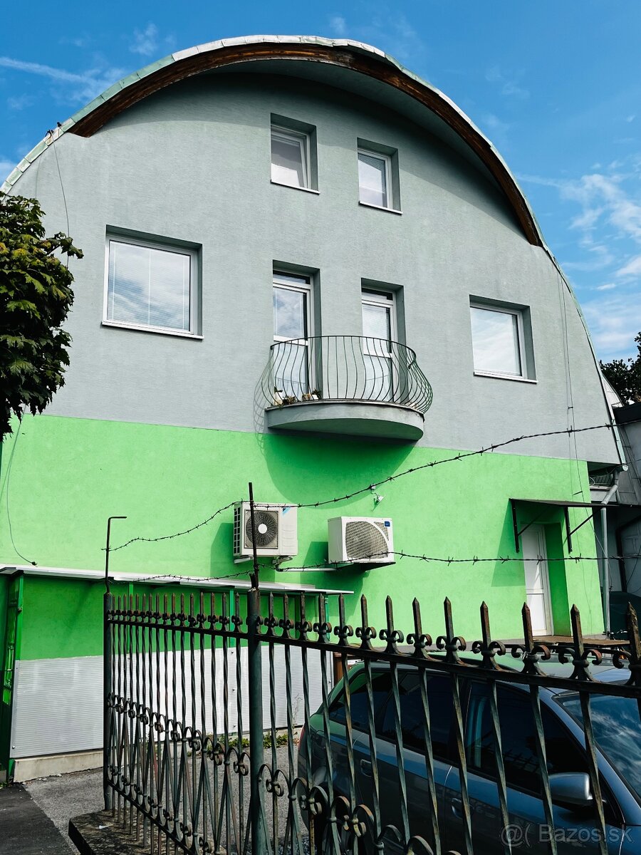 POLYFUNKČNÝ 4. podlažný objekt, 242,7m2, Sídlisko II., PO - 2