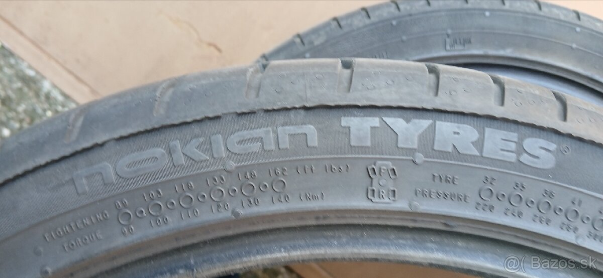 225 40 18 letné - 2