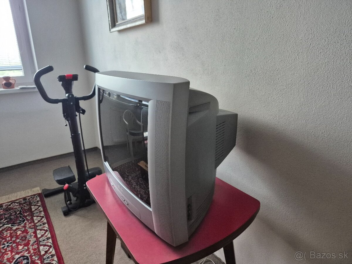 Predám televízor Philips 55 cm - 2