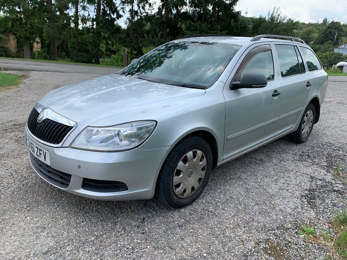 Rozpredám Octavia 2 facelift - 2