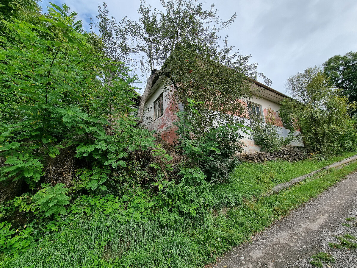 RD - CHALÚPKA a POZEMOK 1581 m2 KOPANICE MYJAVA - 2