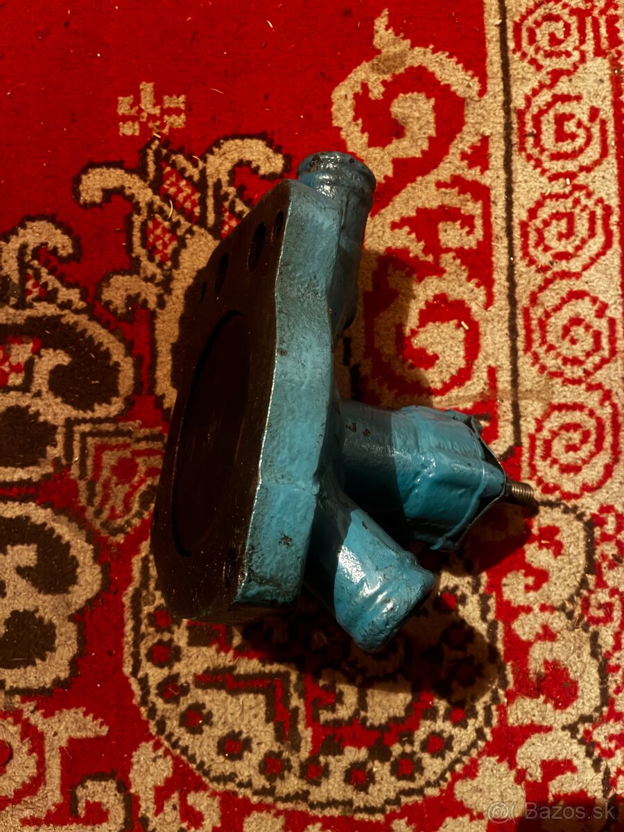 Vodná pumpa Zetor - 2