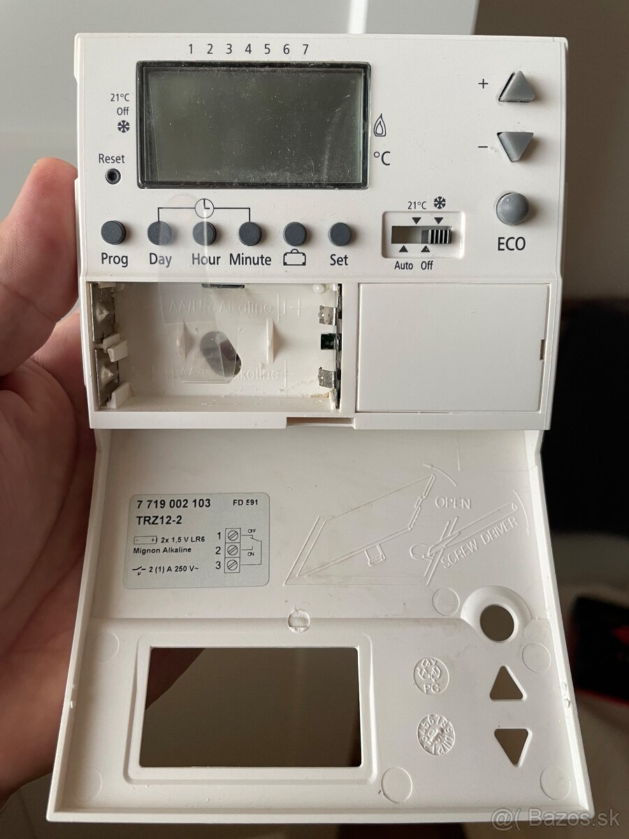 Programovateľný priestorový termostat Junkers TRZ12-2 - 2
