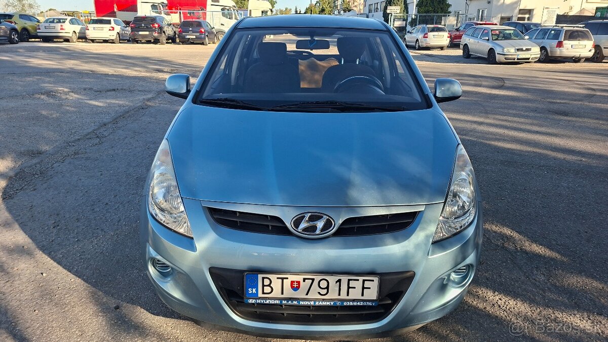 HYUNDAI I20 1.2 BENZ 5DV - 2