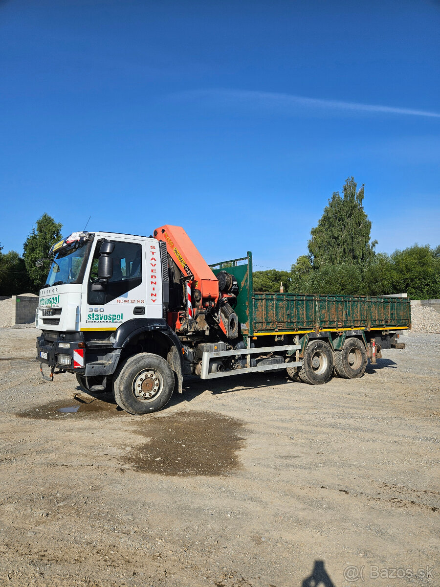 Iveco Trakker 360 s hydraulickou rukou Palfinger PK44002