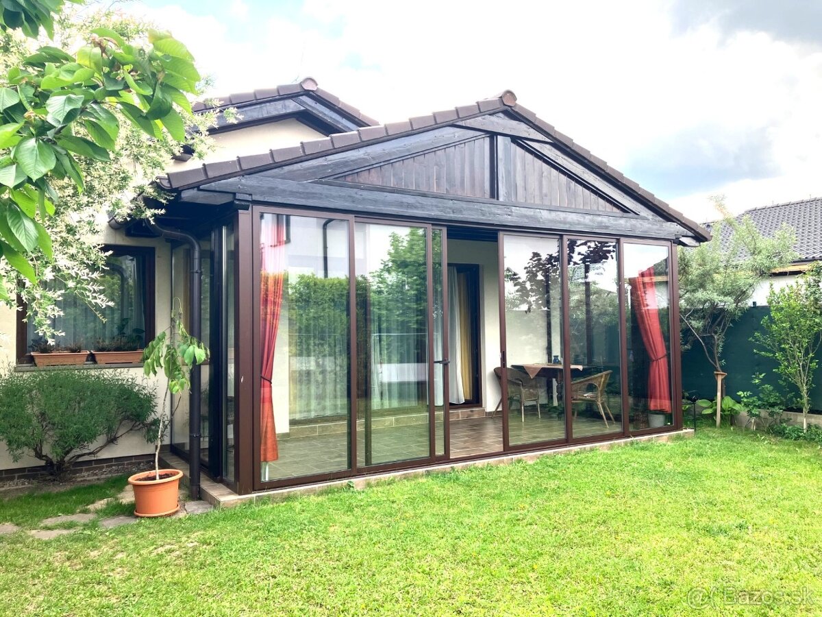 EXKLUZÍVNY 4 - IZB.RODINNÝ DOM V SLOVENSKOM GROBE | MALÝ RAJ - 2