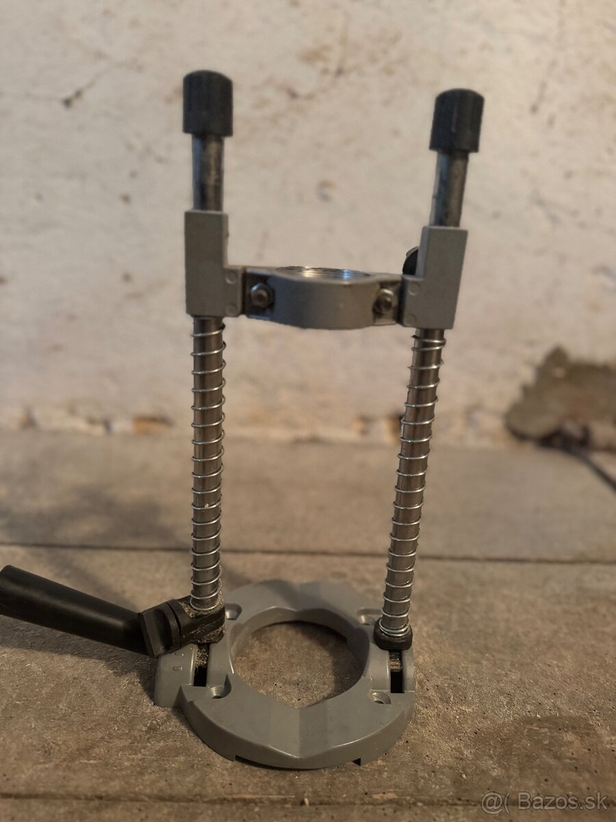 Multifinkčný uholnik Stanley, stojan na vŕtacku - 2