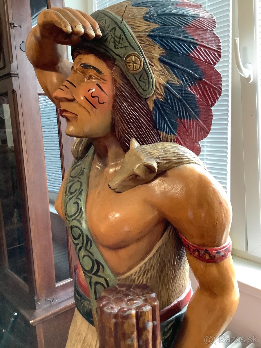 Stará dřevěná socha Indiána 180cm - 2