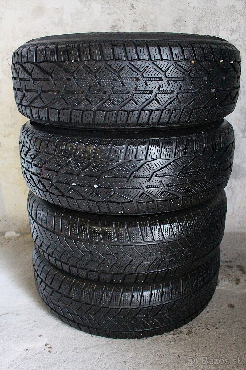 SEBRING.Zimné Pneumatiky..215/70 r16../SUV/..6mm - 2