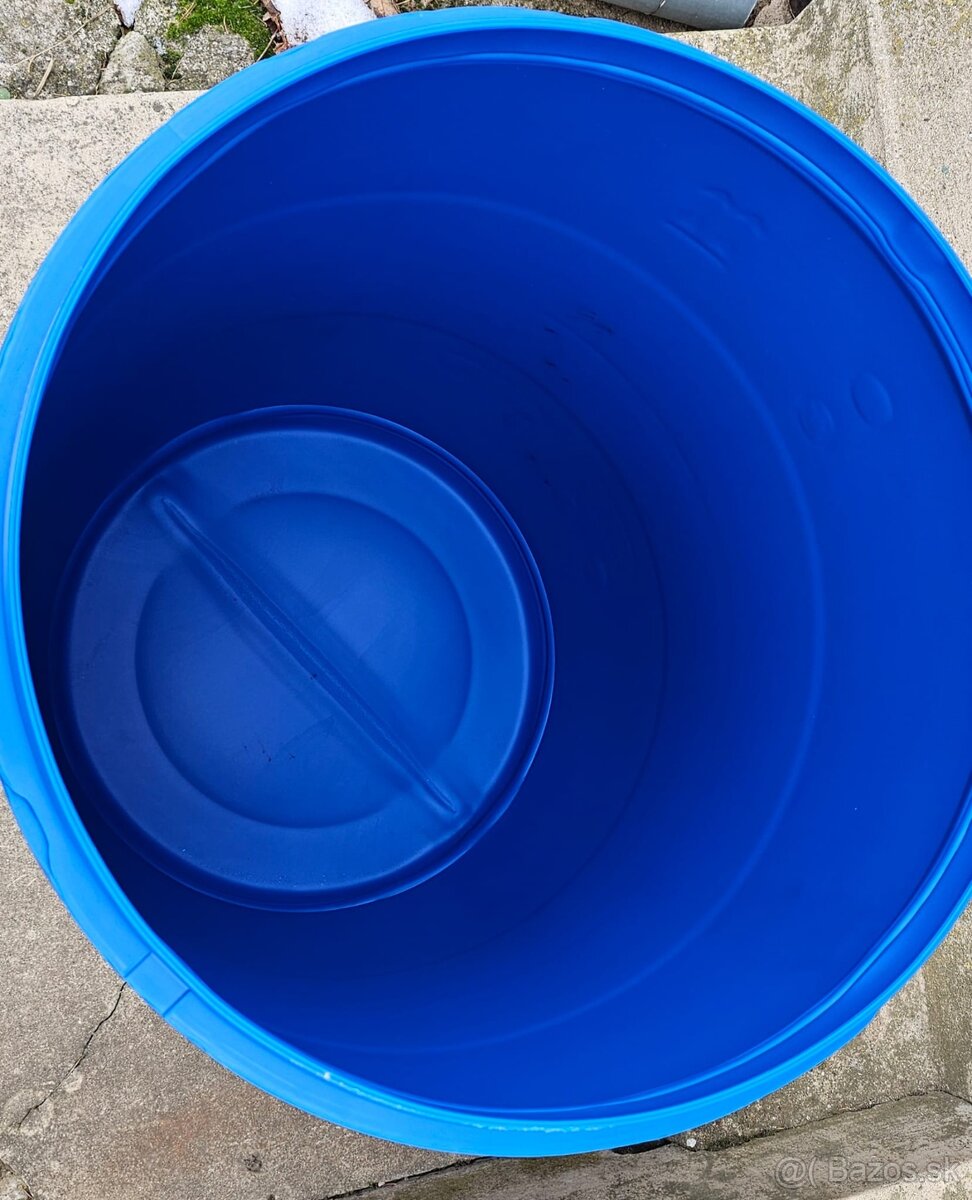 Plastovy sud 200L - 2