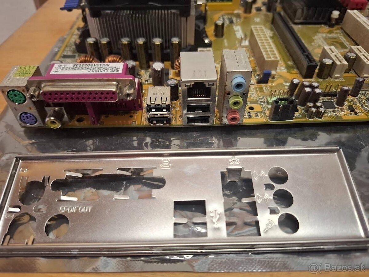 MB ASUS M2N (AM2) + AMD 64 X2 5400+ + 4GB DDR2 - 2