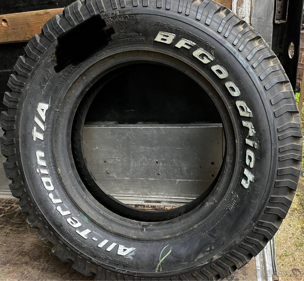 pneu BFGoodrich LT225/75 r16 - 2