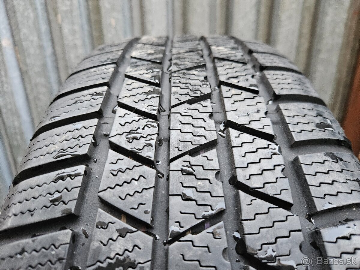 Zimné pneu Continental - 215/65 r16 - 2