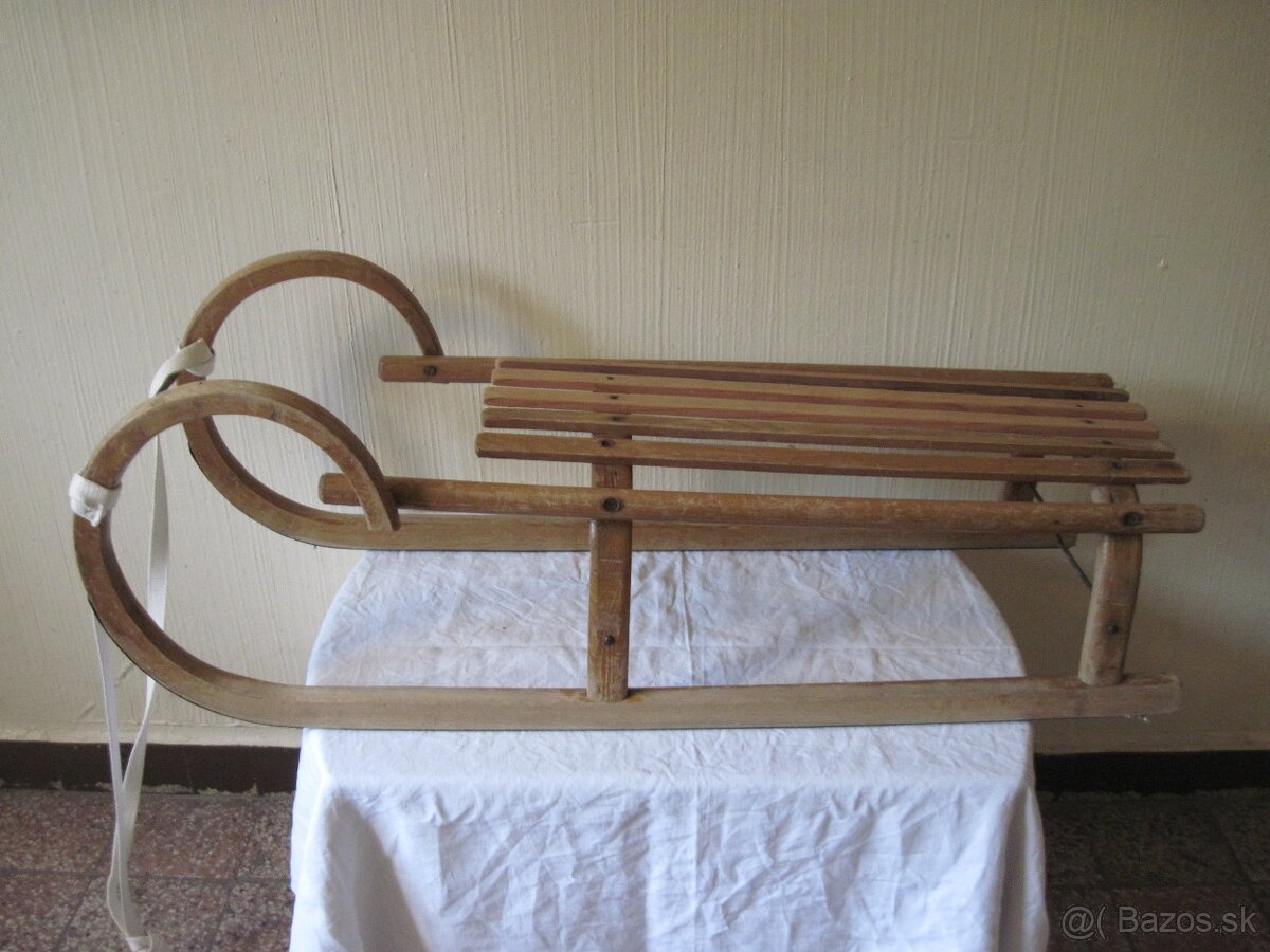 sánky retro - 2