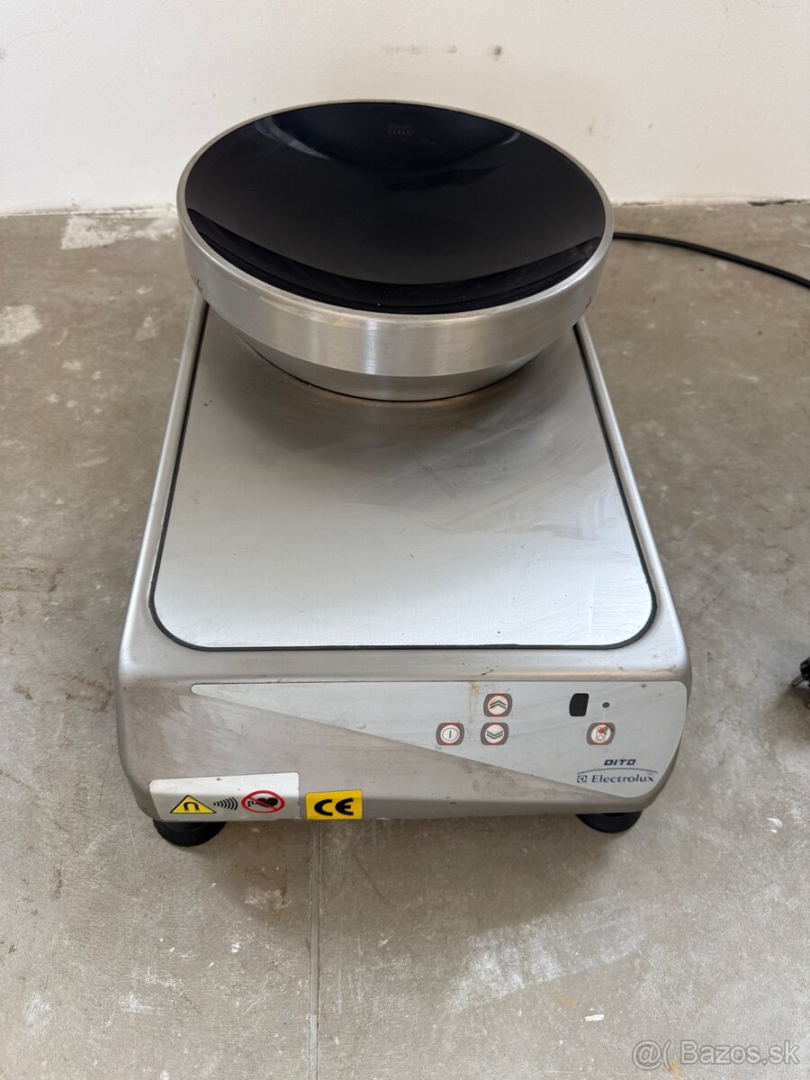 Elektrická WOK indukce Elektrolux - 2