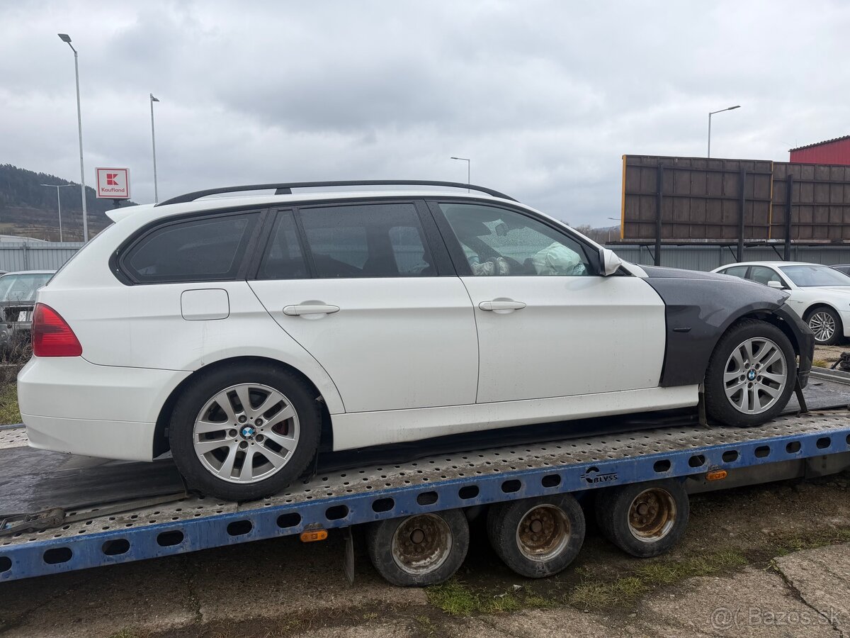 Rozpredám BMW e91 320d n47 - 2