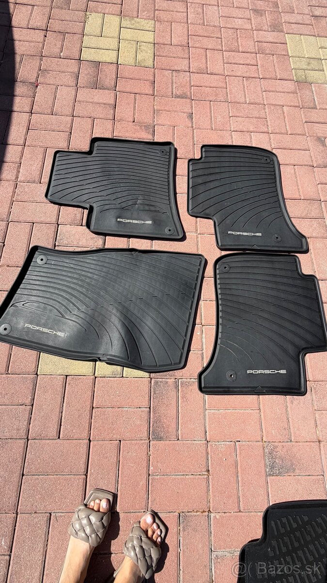 Porsche Cayenne 2. generácie 2010-2017 - 2