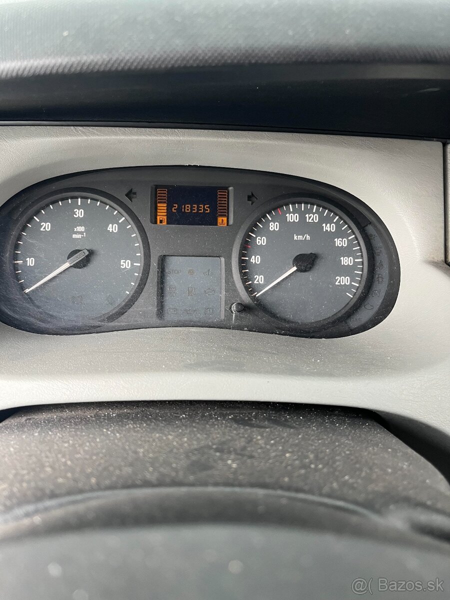 OPEL VIVARO dodávka - 2