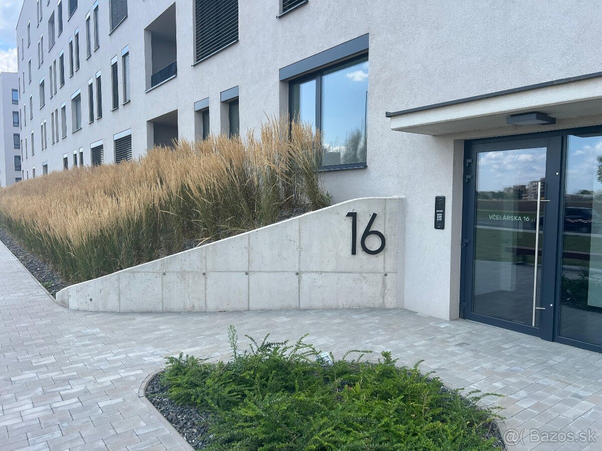 Prenájom garážového parkovacieho miesta 14m2, Trnava (Prúdy) - 2