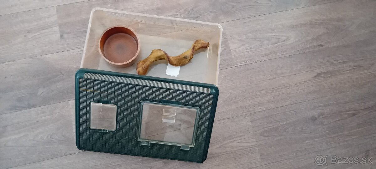 Terárium+príslušenstvo - 2