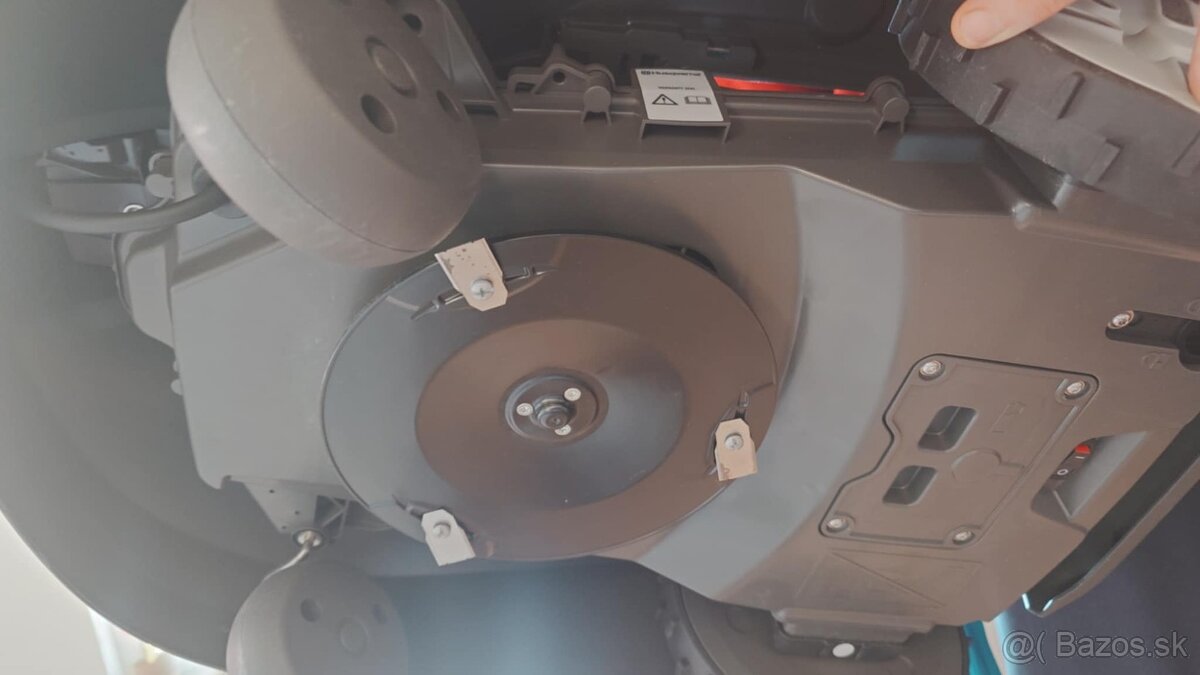 Gardena SILENO+ 2000 CS (robotická kosačka nová) - 2