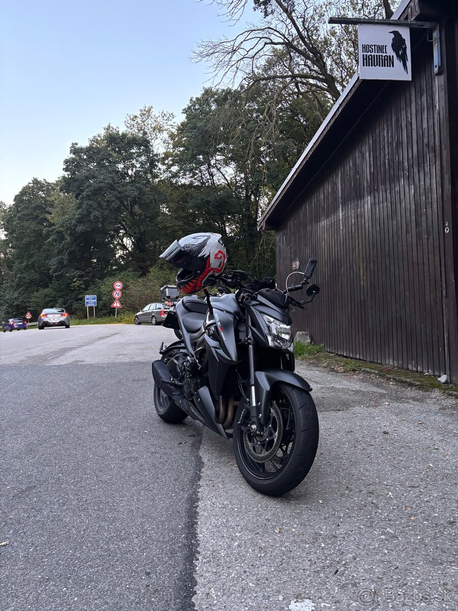 Suzuki gsx-s 1000 - 2