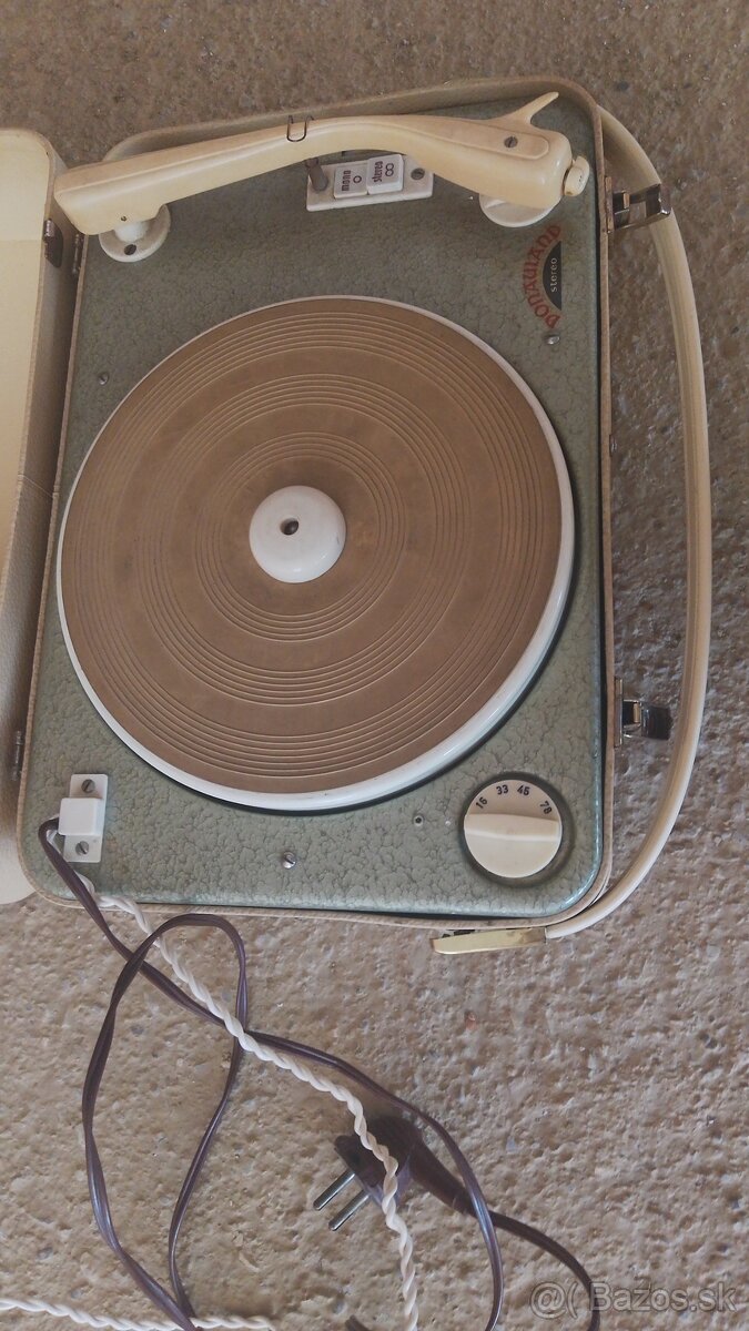 Prodám gramofon Donauland na starožitné i nové desky - 2