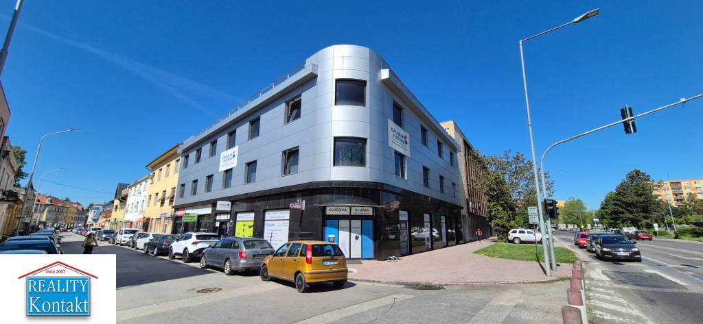 VOĽNÉ obchodné priestory na prenájom - Nové Zámky 119 m2 - 2