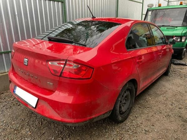 Rozpredam Seat Toledo 1.2Tsi 77kw CBZ 2014 - 2