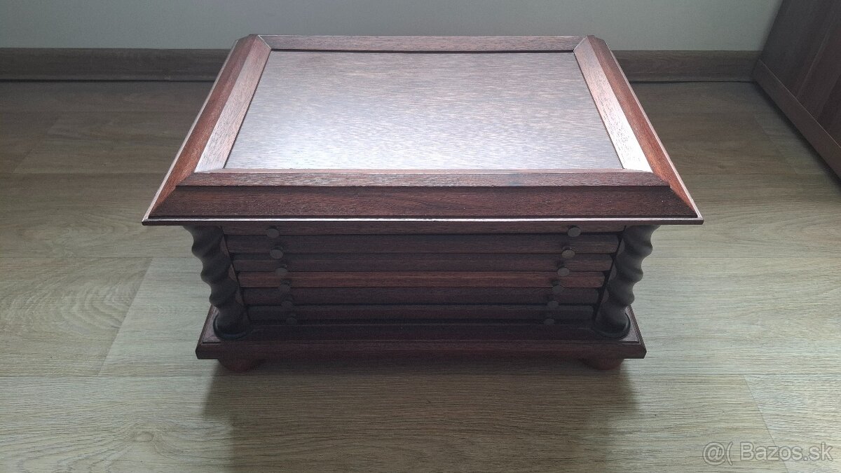 Drevená kazeta na 100 ks mincí - 2