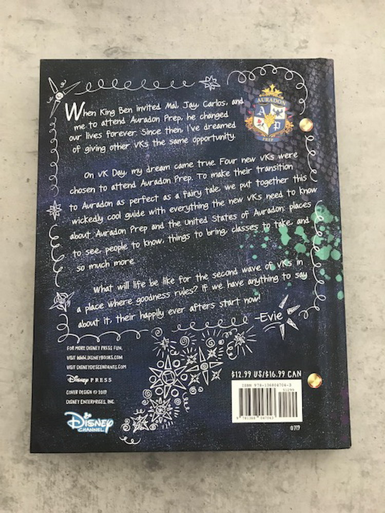 Descendants 3 - The Villain Kids Guide - 2