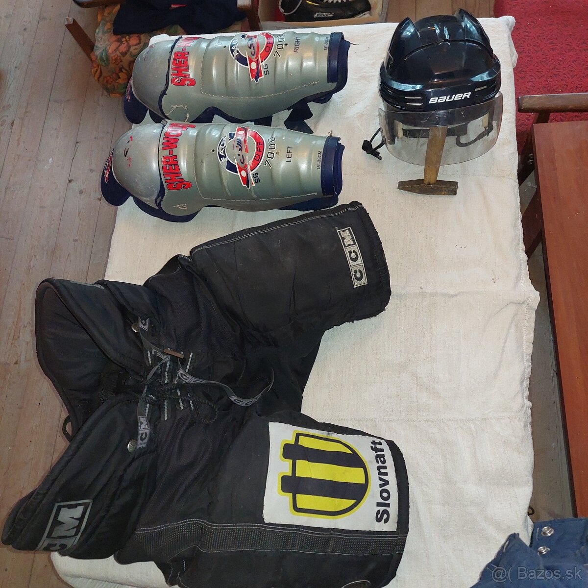Hokejová výstroj - 2