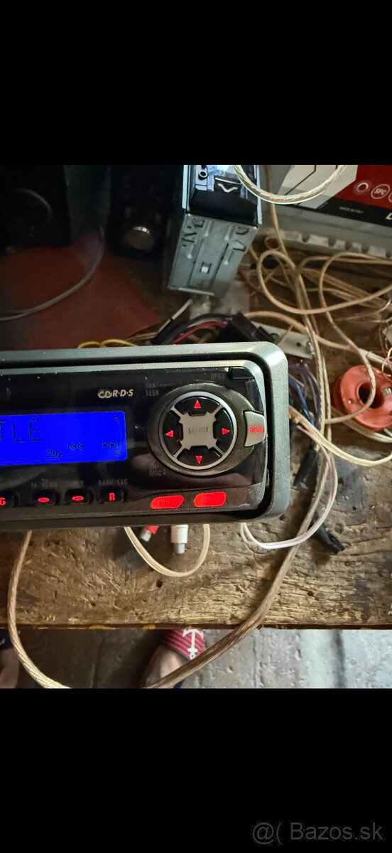 Pioneer DEH-4300RB - 2