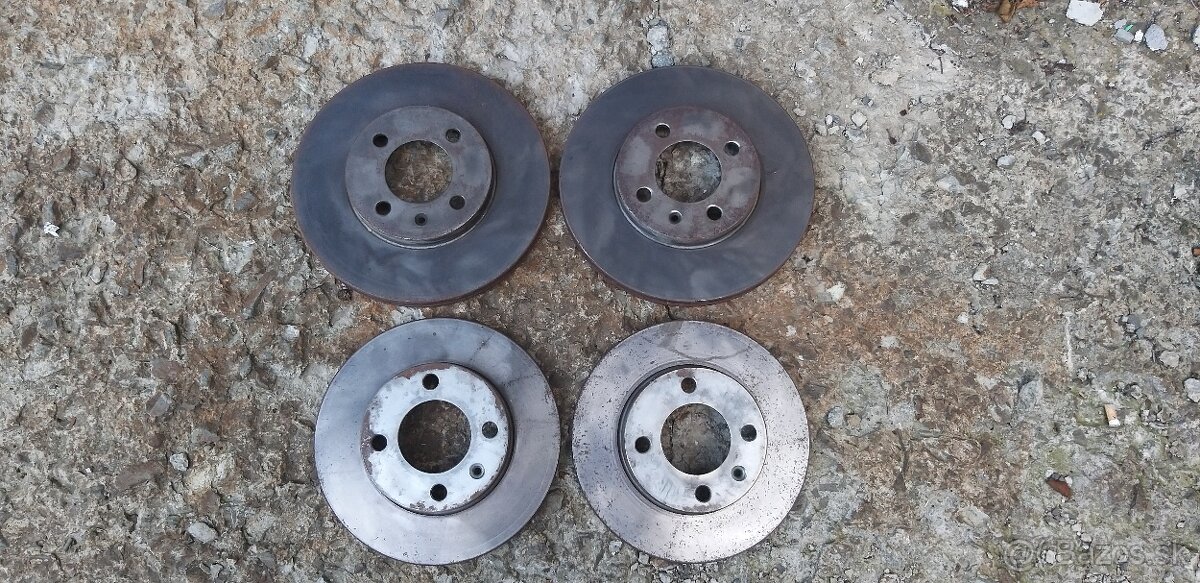 VW Polo 6N2 brzdove kotuce - 2