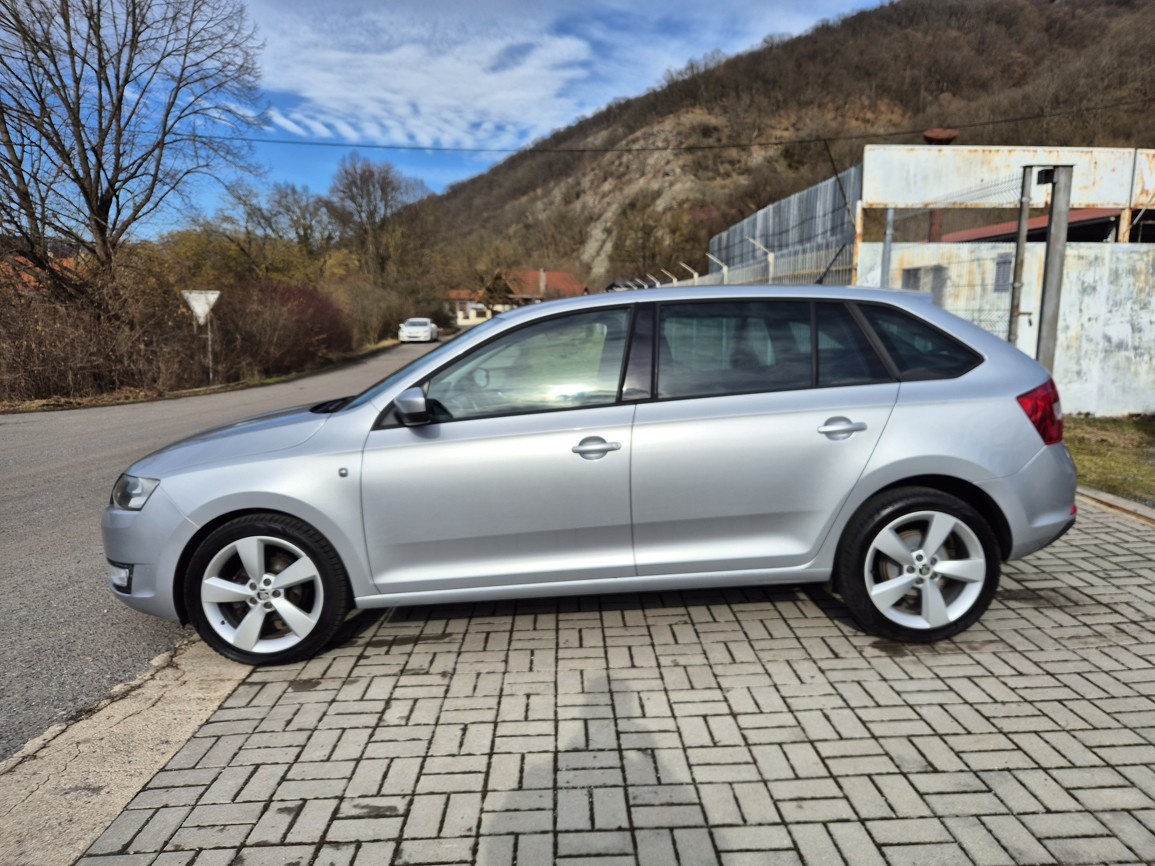 Škoda Rapid SB 1.2 TSi 63 kW 5°manuál Elegance - 2