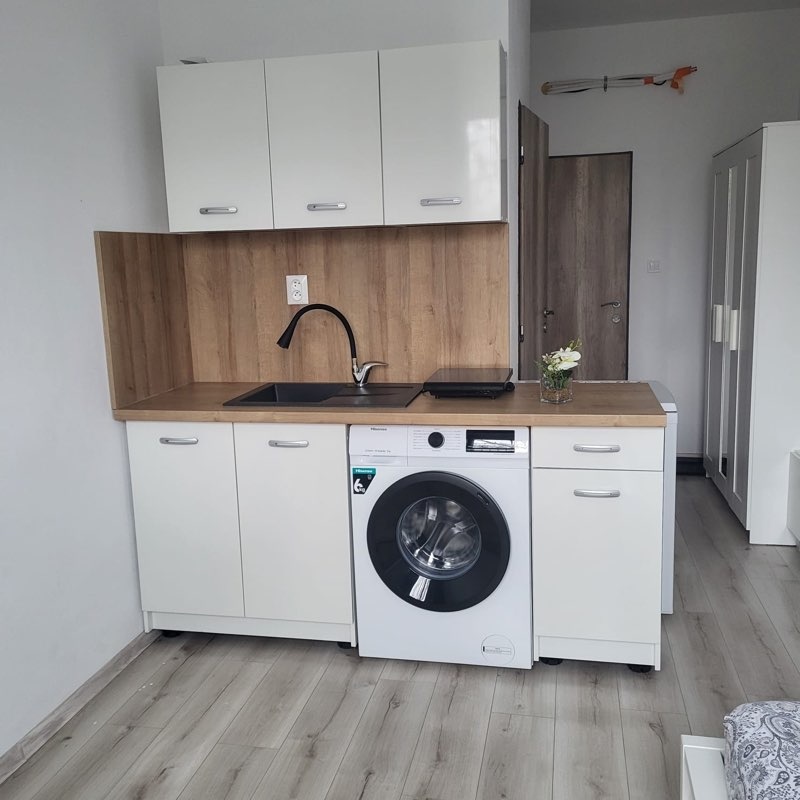 Realitná kancelária Realadr s.r.o. - 2