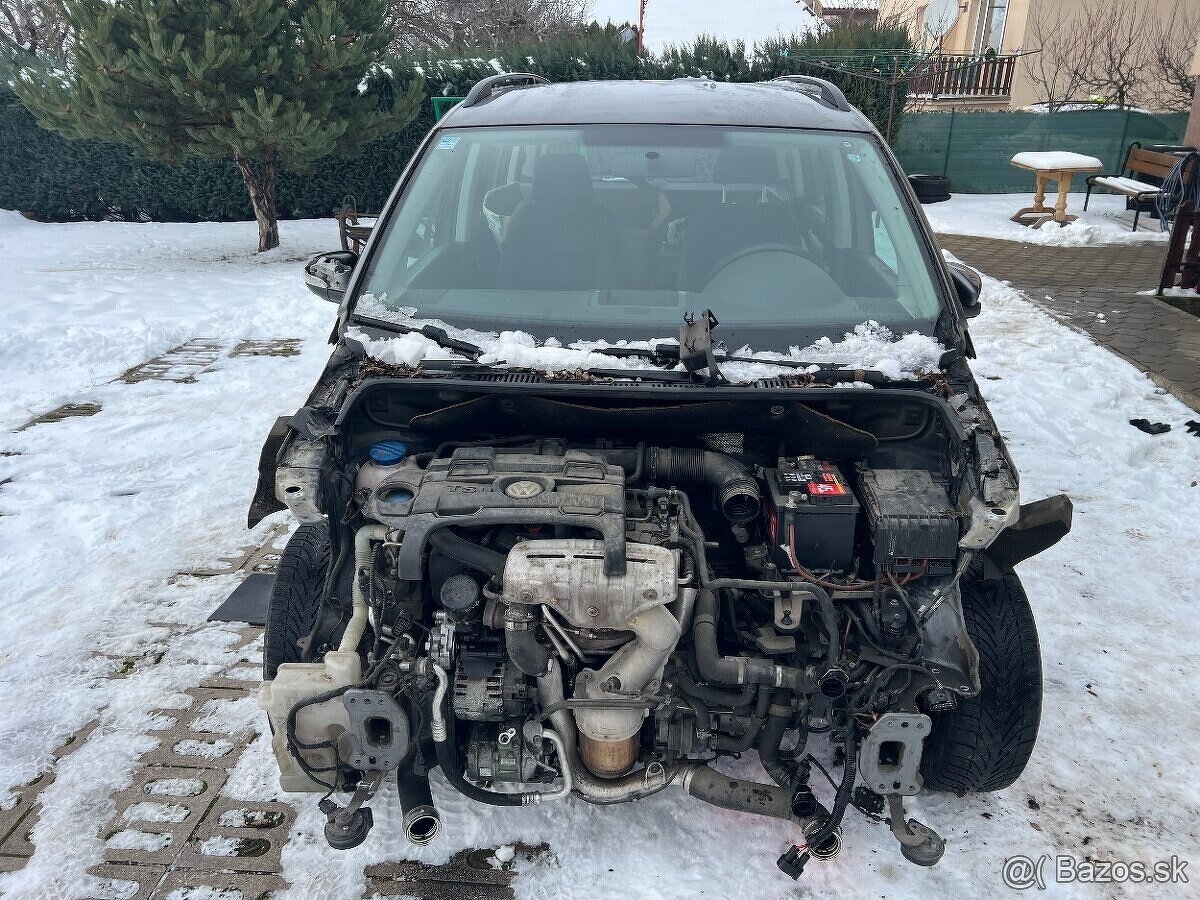 Rozpredam VW Touran Facelift 1T2 - 2