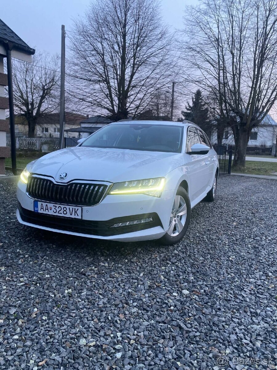 Škoda Superb Combi 2.0 TDI SCR Virtual Cockpit DSG - 2