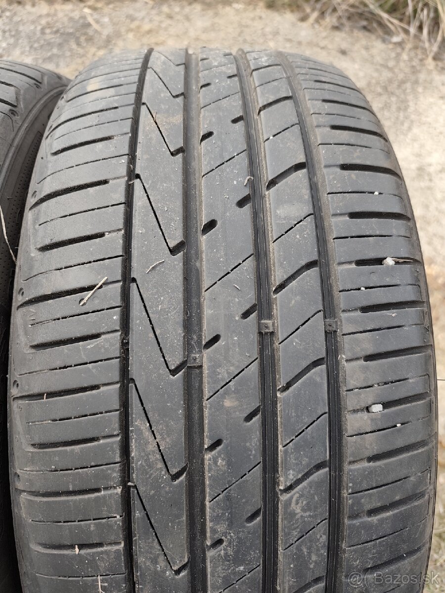 235/50R19 99V Hankook letná - 2