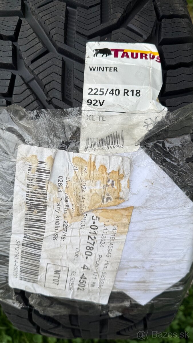 Pneomatika 225/40 R18 - 2