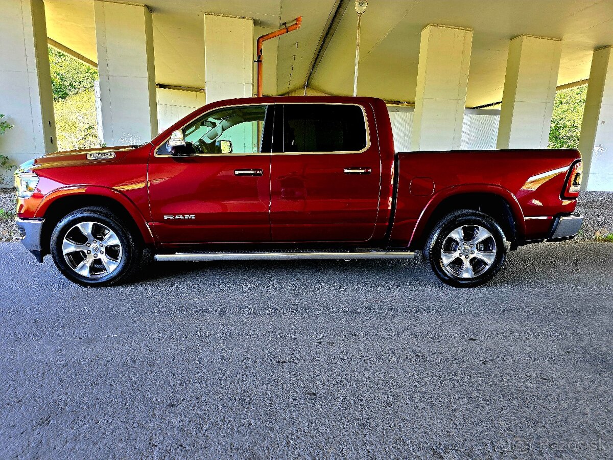 Dodge Ram 1500, MAX VYBAVA, NEBOURANÉ, DPH, 4x4, 5,7 HEMI