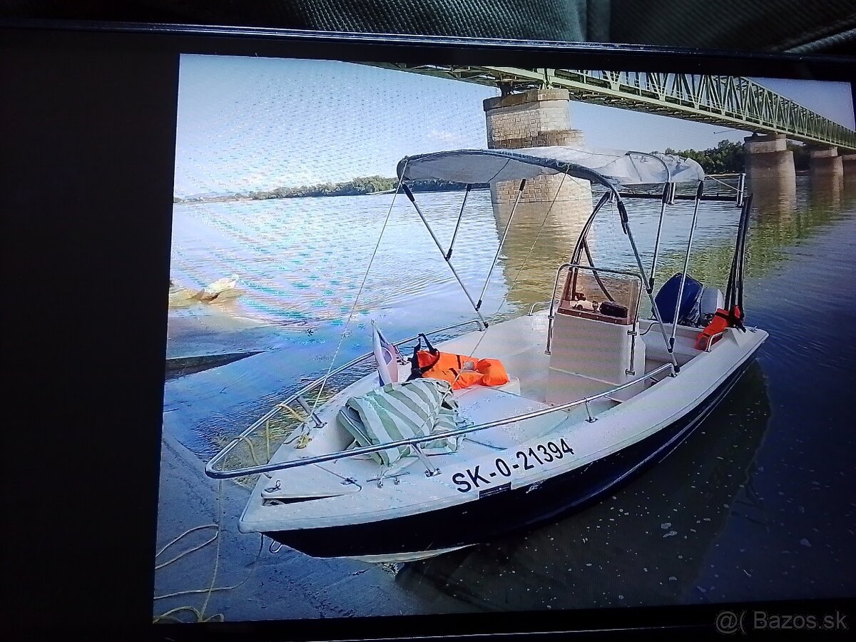 Predám motorový čln s privesom - 2