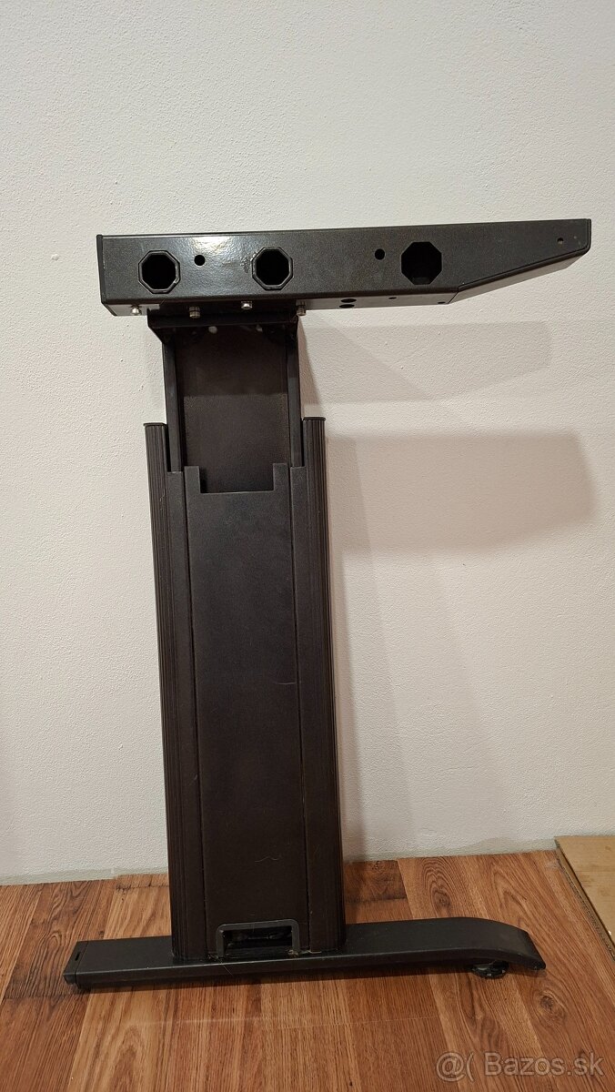 vyskovo nastavitelna stolova noha BENE - 2