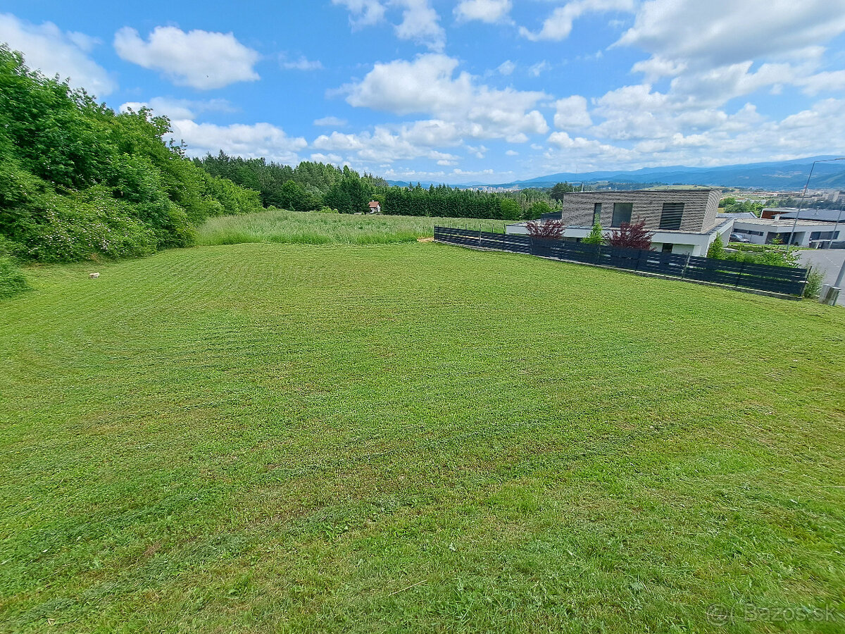 Stavebný pozemok v Banskej Bystrici, so stavebným povolením. - 2