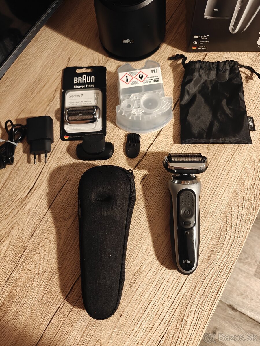 Braun Series 7 71 7200cc 360 flexible holiaci strojček - 2
