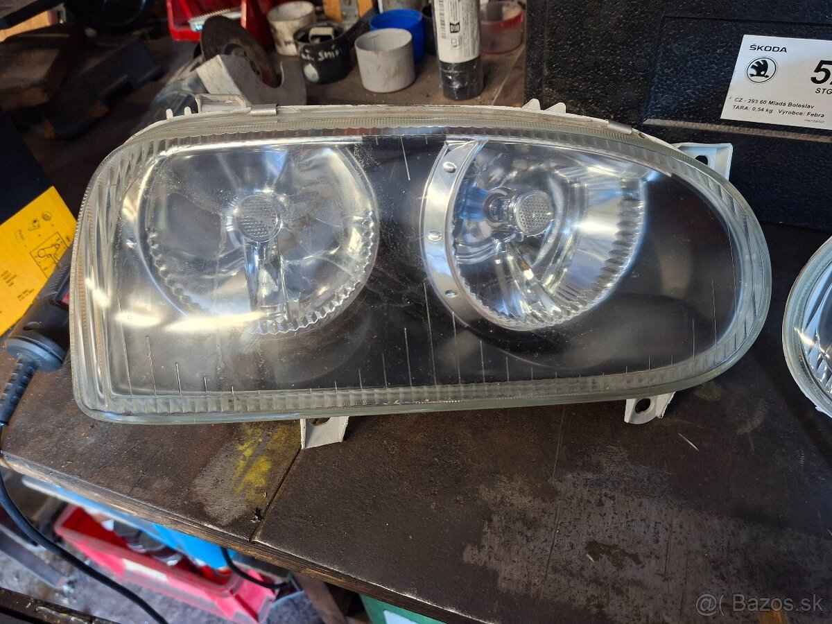 Predám svetlá na VW Golf III 3 pekný stav - 2