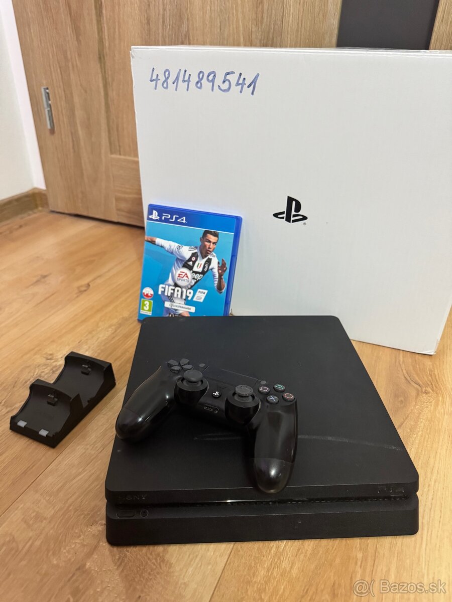 Playstation 4 slim 500gb + FIFA 19 - 2